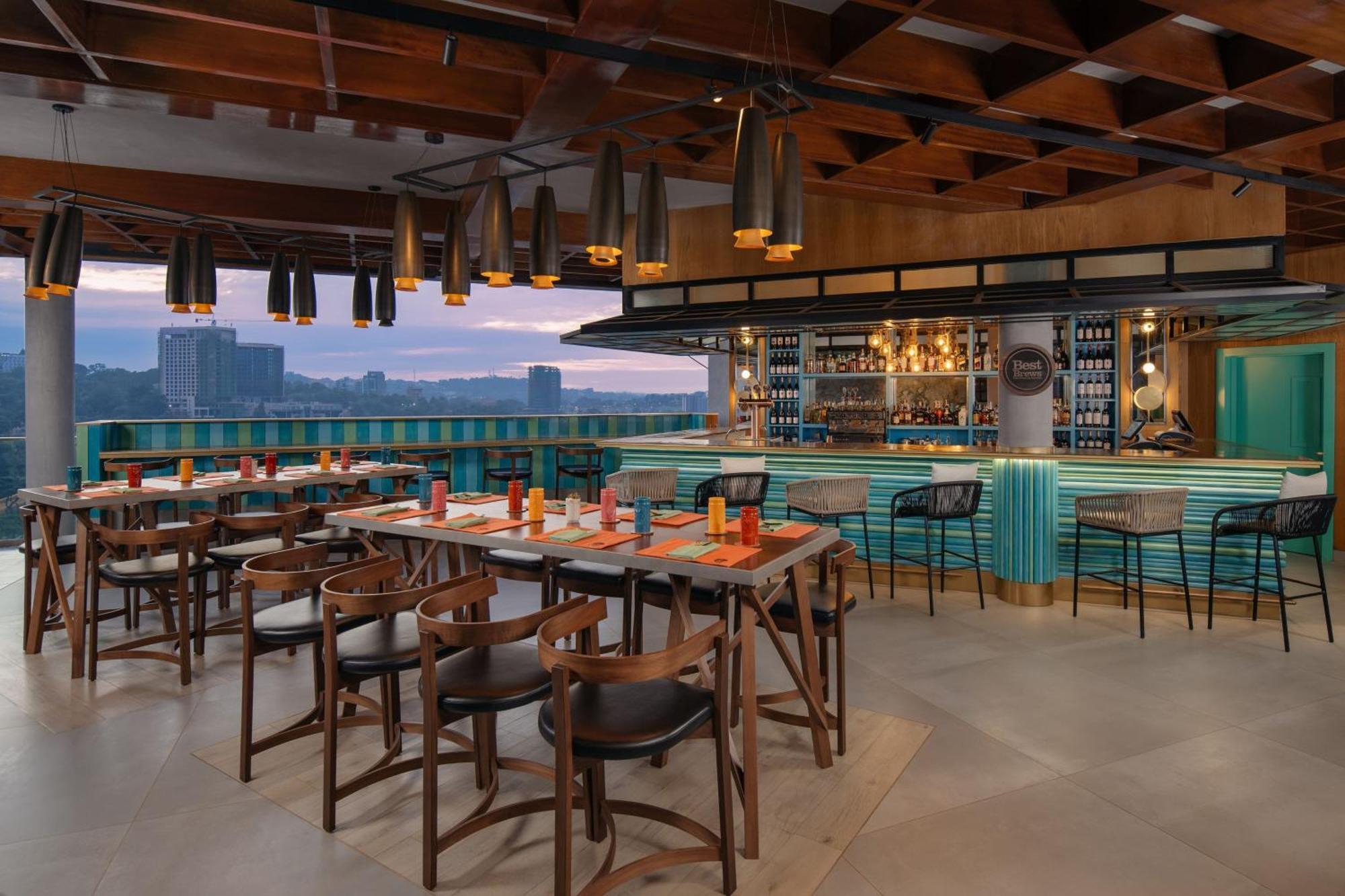 Four Points By Sheraton Kampala Exterior photo